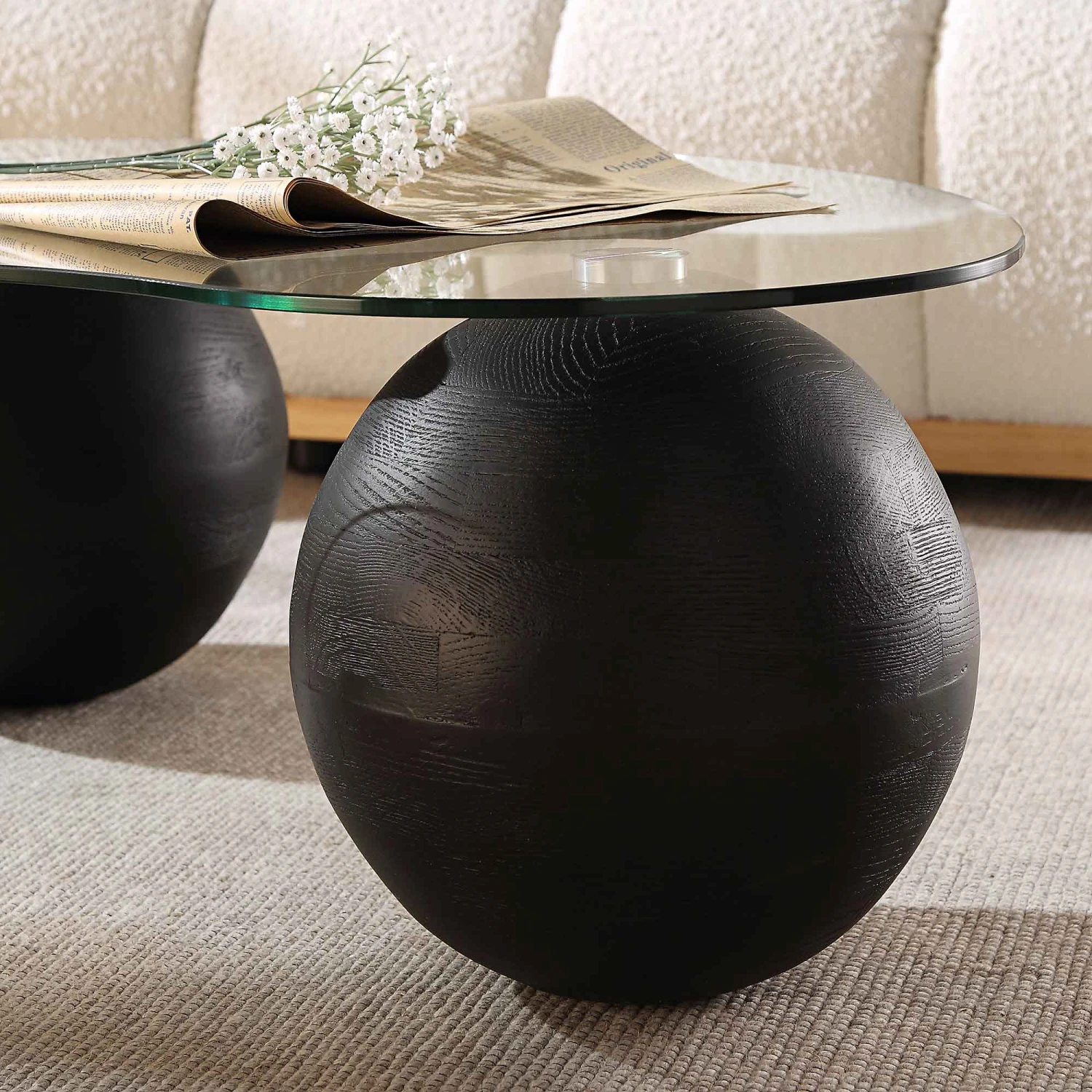 Sveti Curved Glass Coffee Table, Black 5 Sveti Curved Glass Coffee Table, Black - Image 3