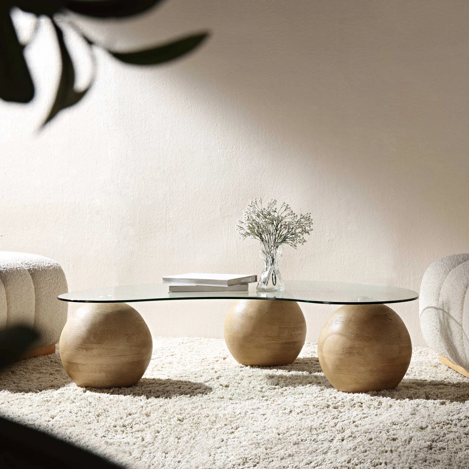 Sveti Curved Glass Coffee Table, Natural 3 Sveti Curved Glass Coffee Table, Natural