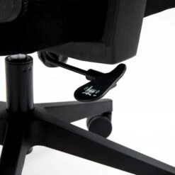 Joni High Back Mesh Office Chair With Headrest In Black 19 Joni High Back Mesh Office Chair With Headrest In Black -Entreprise Cc Shop MO96BLACK detail5 d7a559de 3571 4b71 82d6 4e233542f9dd