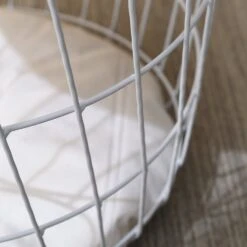 Mau Side Table/Indoor Cat House With Cushion (White) -Entreprise Cc Shop RF 9439 WHITE detail1