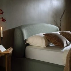 Constance Winged Headboard Ottoman Storage Bed, Olive Linen 21 Constance Winged Headboard Ottoman Storage Bed, Olive Linen -Entreprise Cc Shop ZD 2182 OLIVE LIN scene3